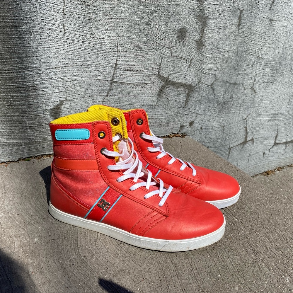 DC shoes high-top sneakers